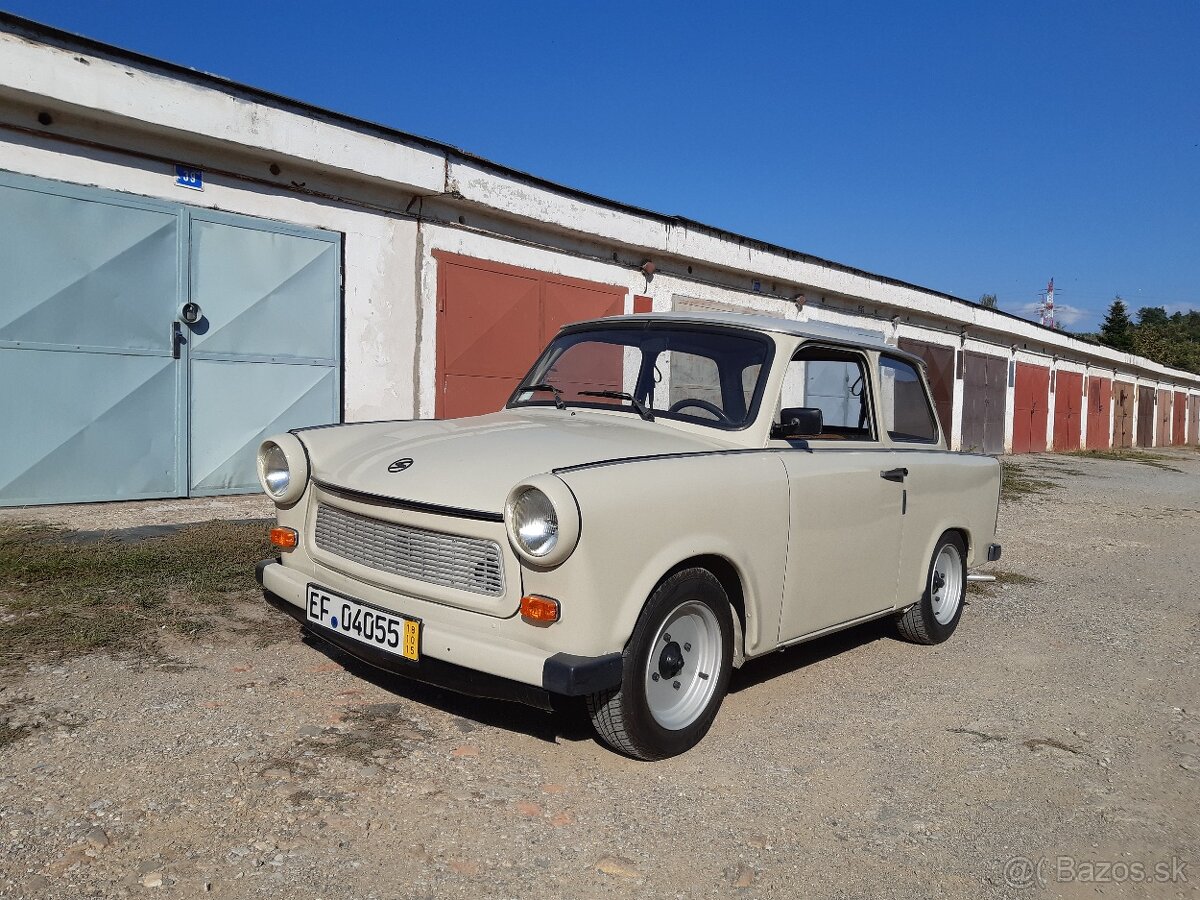 TRABANT 601