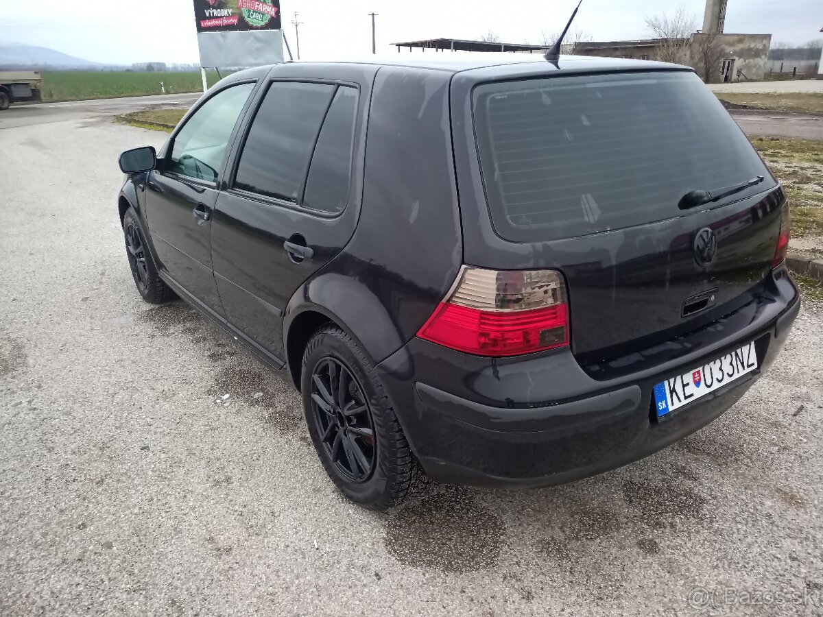 VW golf 4 .