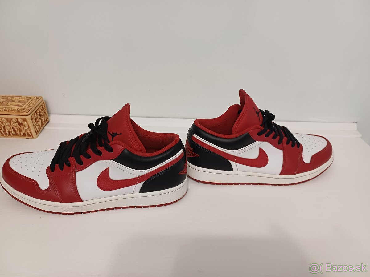 Air jordan 1 low bulls 43