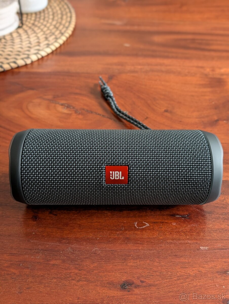 Prenosný reproduktor JBL Flip Essential 2