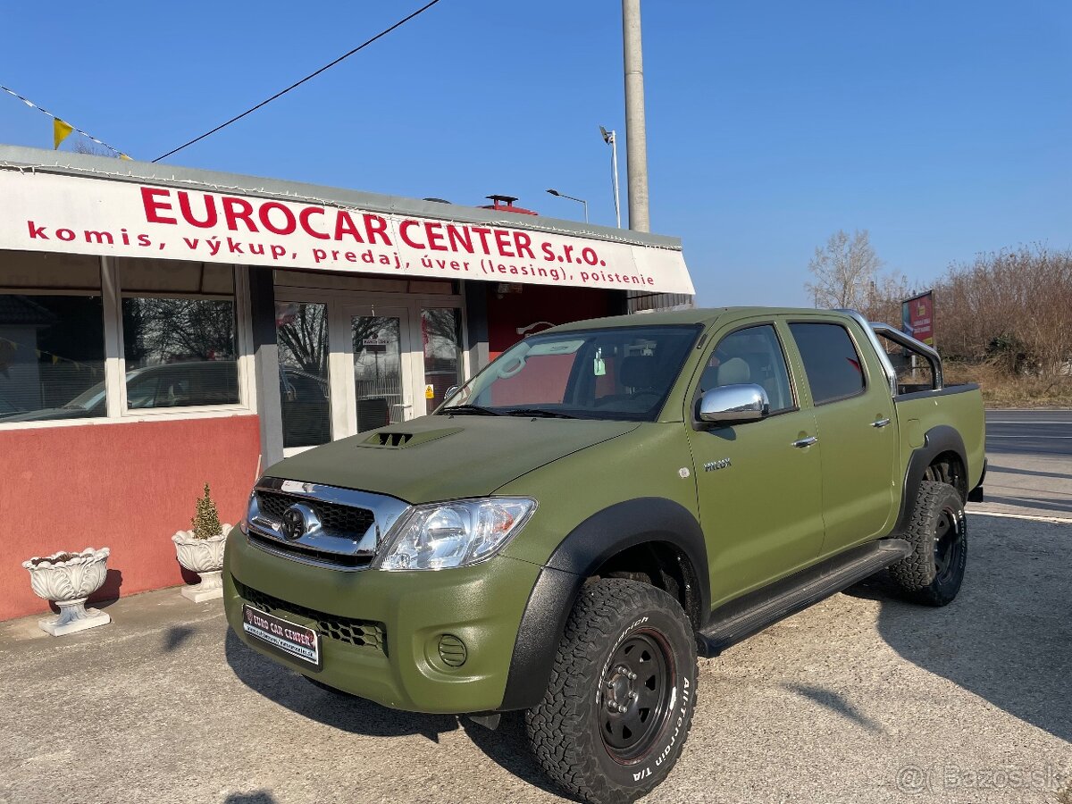 Toyota Hilux DC 3.0 D-4D Sol 4x4-automat