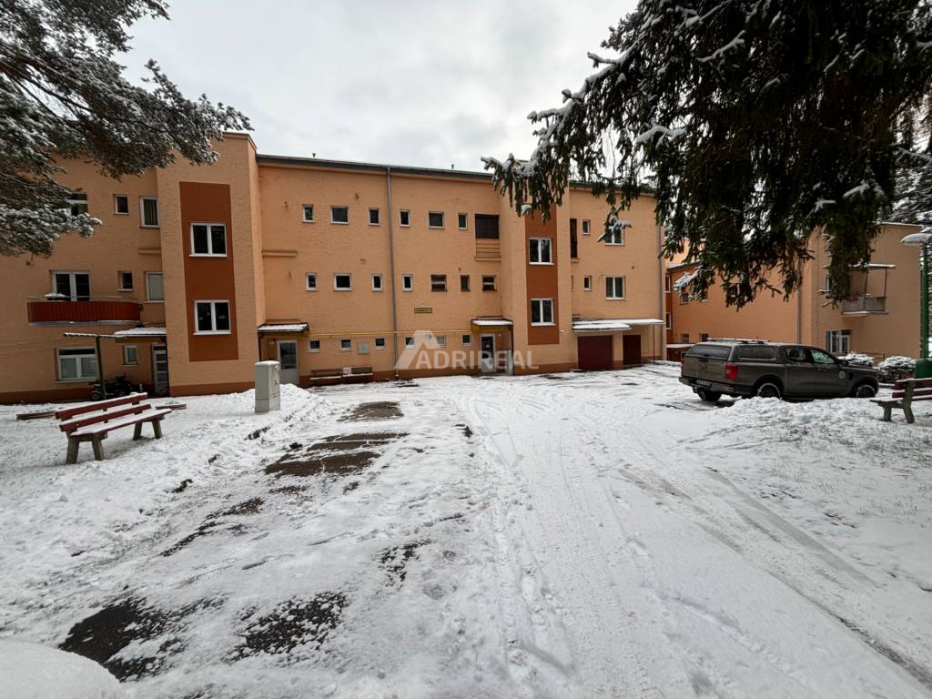 PREDAJ:4i byt+2 logg.;110 m2; Lučivná -V.TATRY, 180.000 € + 