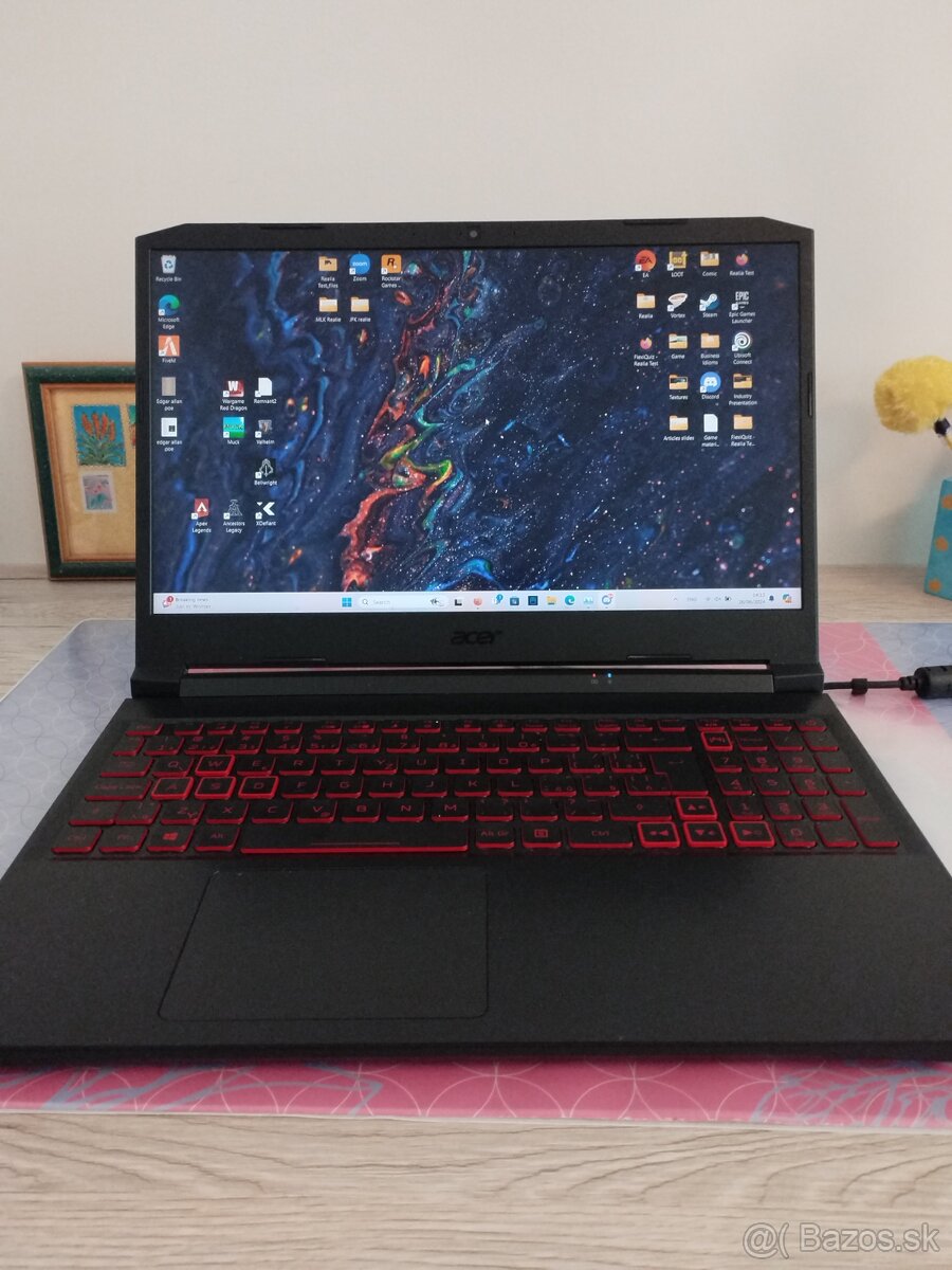 Acer Nitro 5 Herný notebook + Chlafiacou podložkou