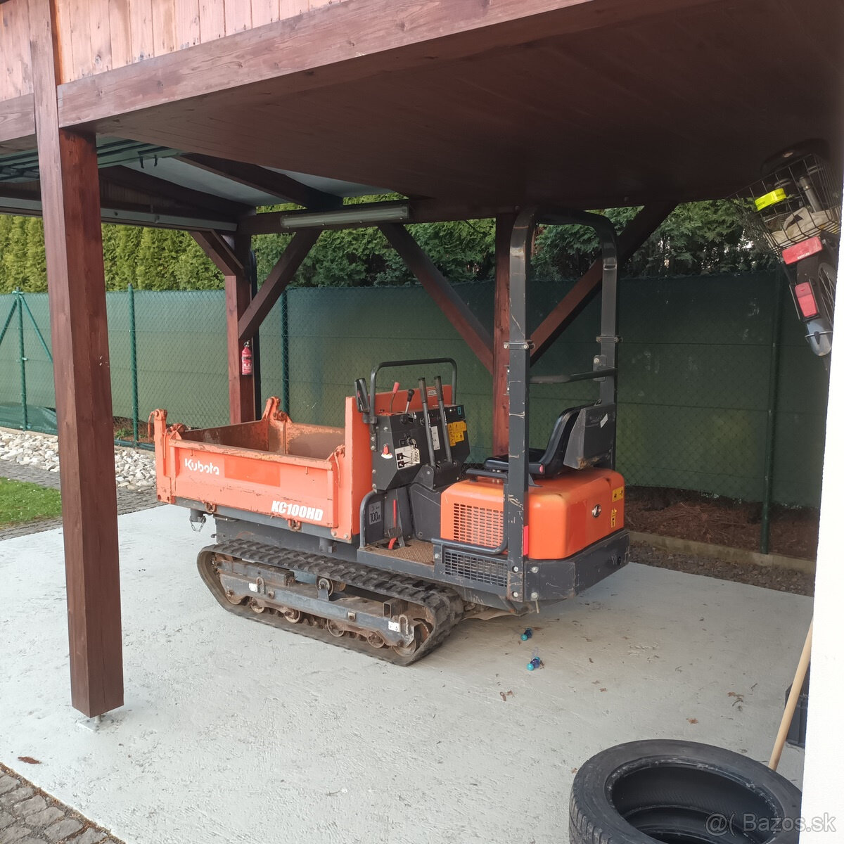 Kubota KC 100HD, pásový minidumper