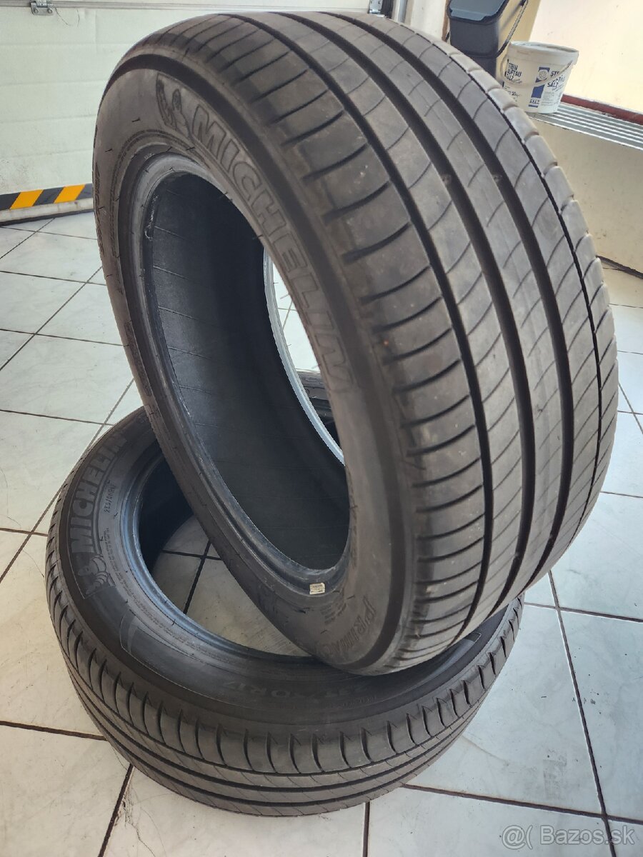 Predám 2ks 235/50 R17 MICHELIN