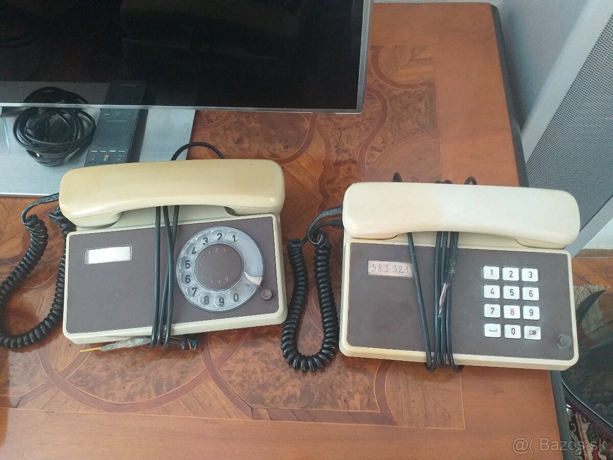 Retro telefón