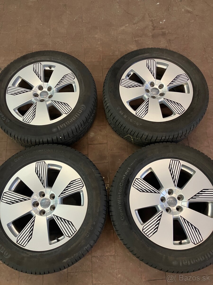 5x112 R19 Elektrony original Audi E-tron 55 zimne pneu