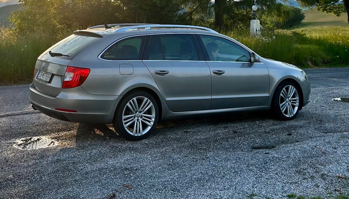 Škoda superb