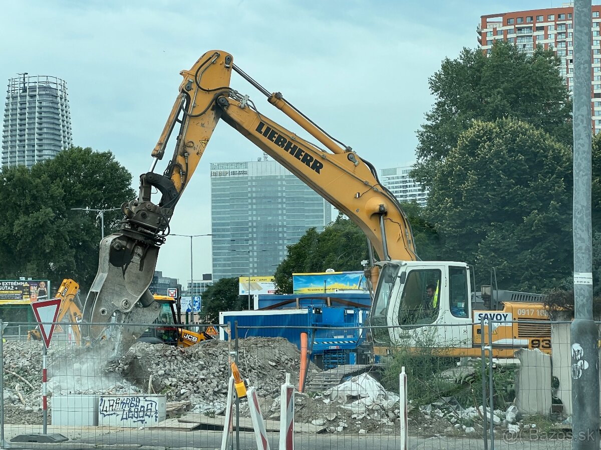 búranie, recyklovanie betónu a stavebnej sute, zeminy