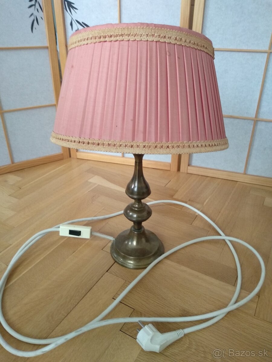 Mosadzná retro lampa