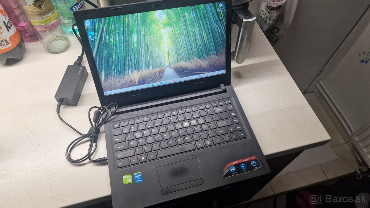 Lenovo Ideapad 100 s nabíjačkou