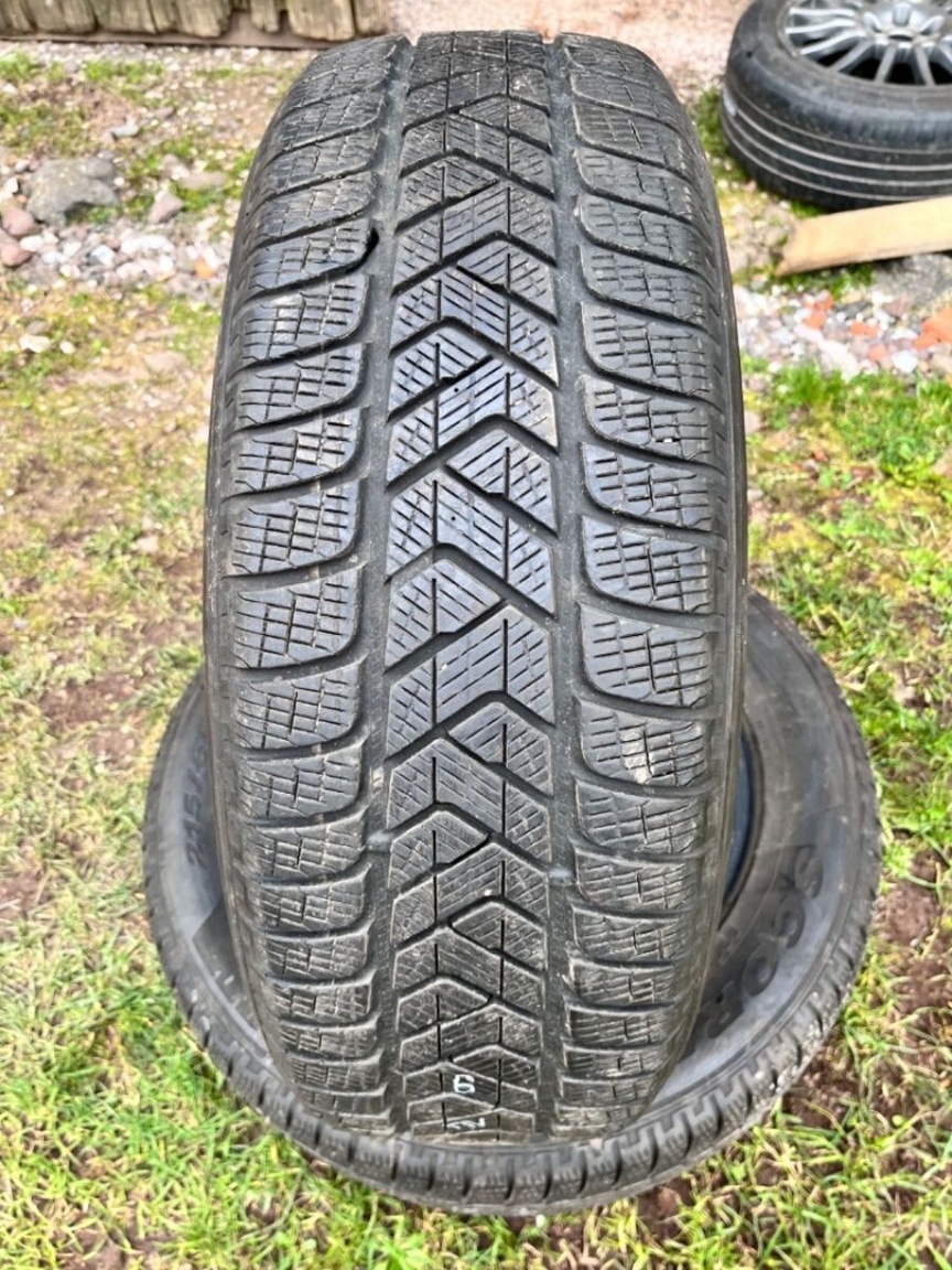 2ks. 215/65 R17 Pirelli zimní - DOT 2020