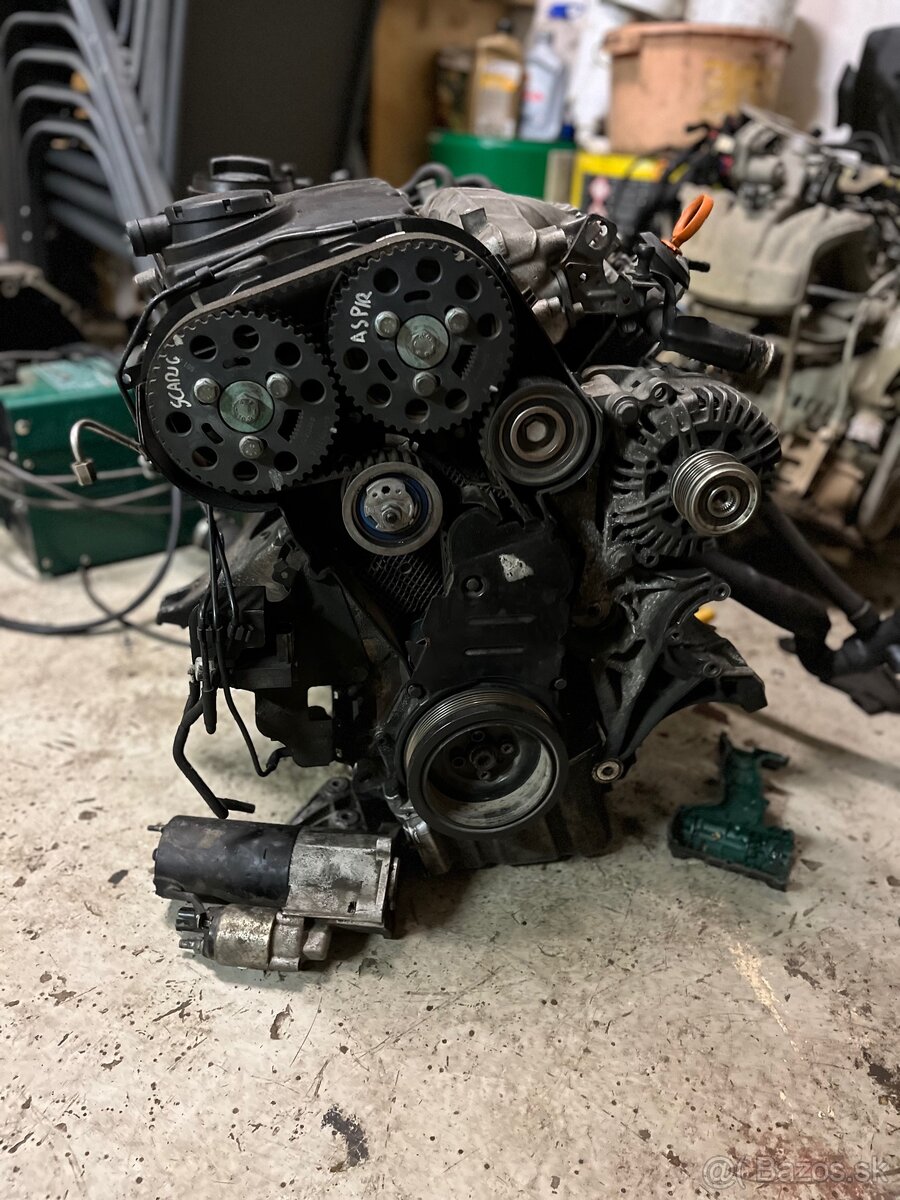 Motor Audi A4 b7 2.0tdi