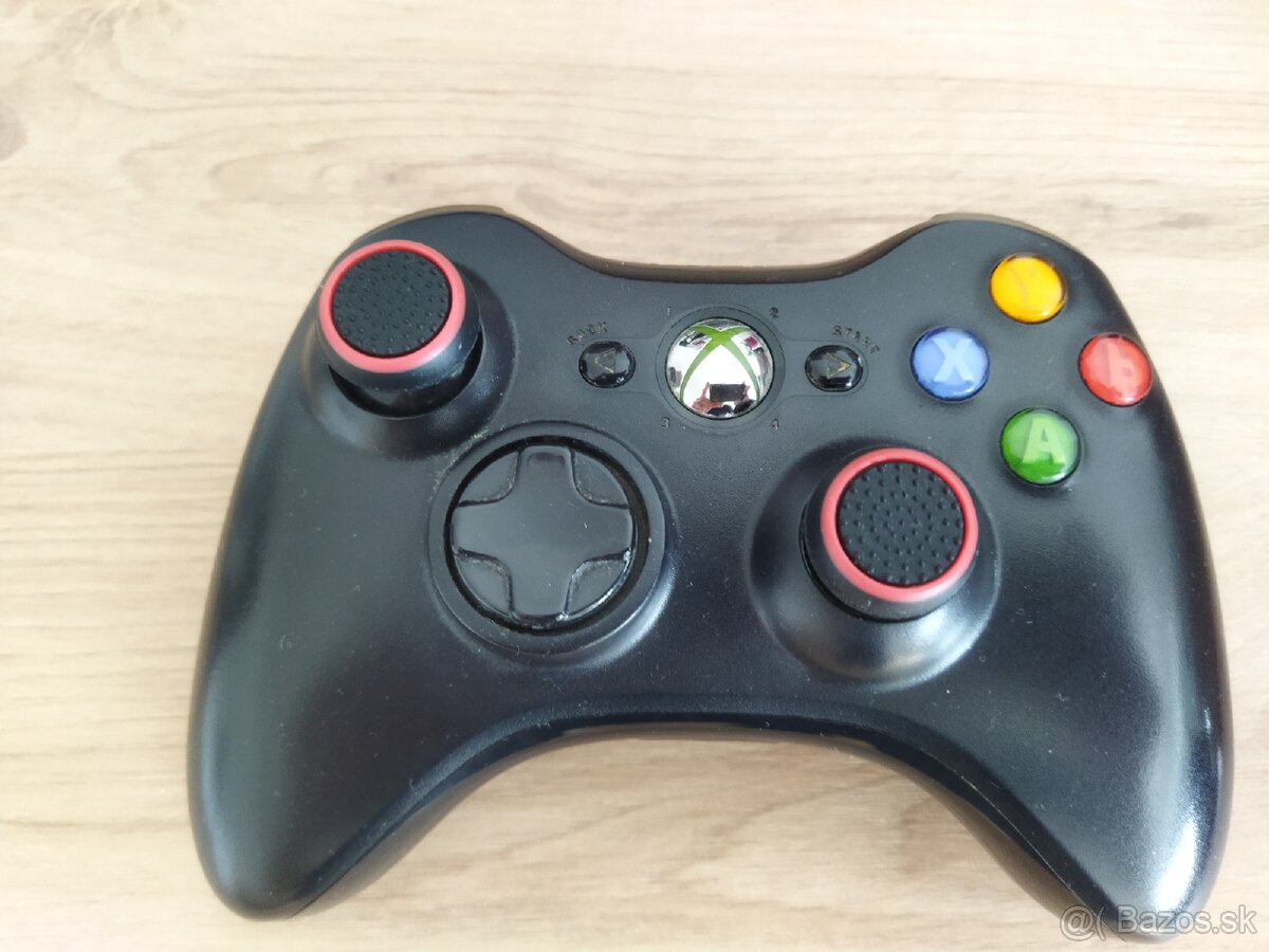 Xbox 360 ovládač