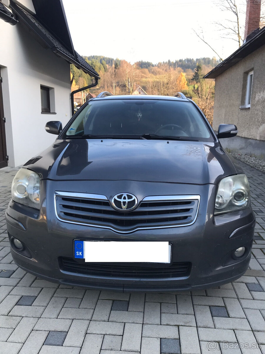 Toyota Avensis combi 2.0 D-4d 93kw rv:2007