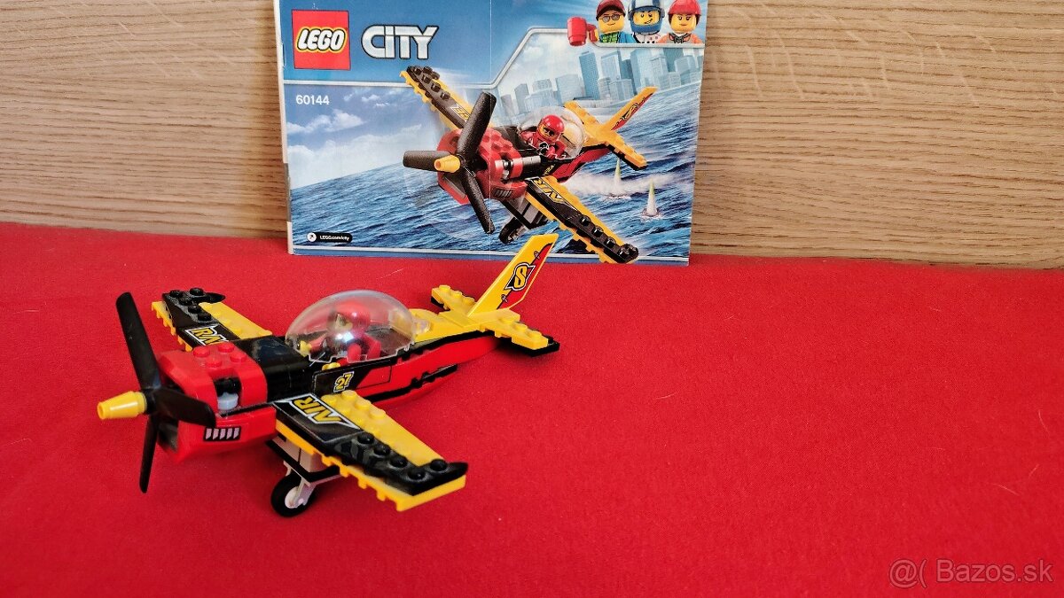 LEGO® City 60144 Pretekárske lietadlo