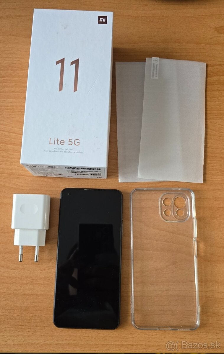 Predam telefon Xiaomi 11 Lite 5G 128GB