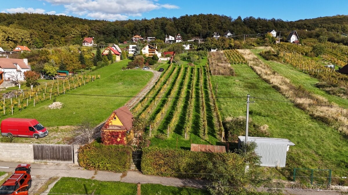 Na predaj stavebný pozemok vo Vinnom