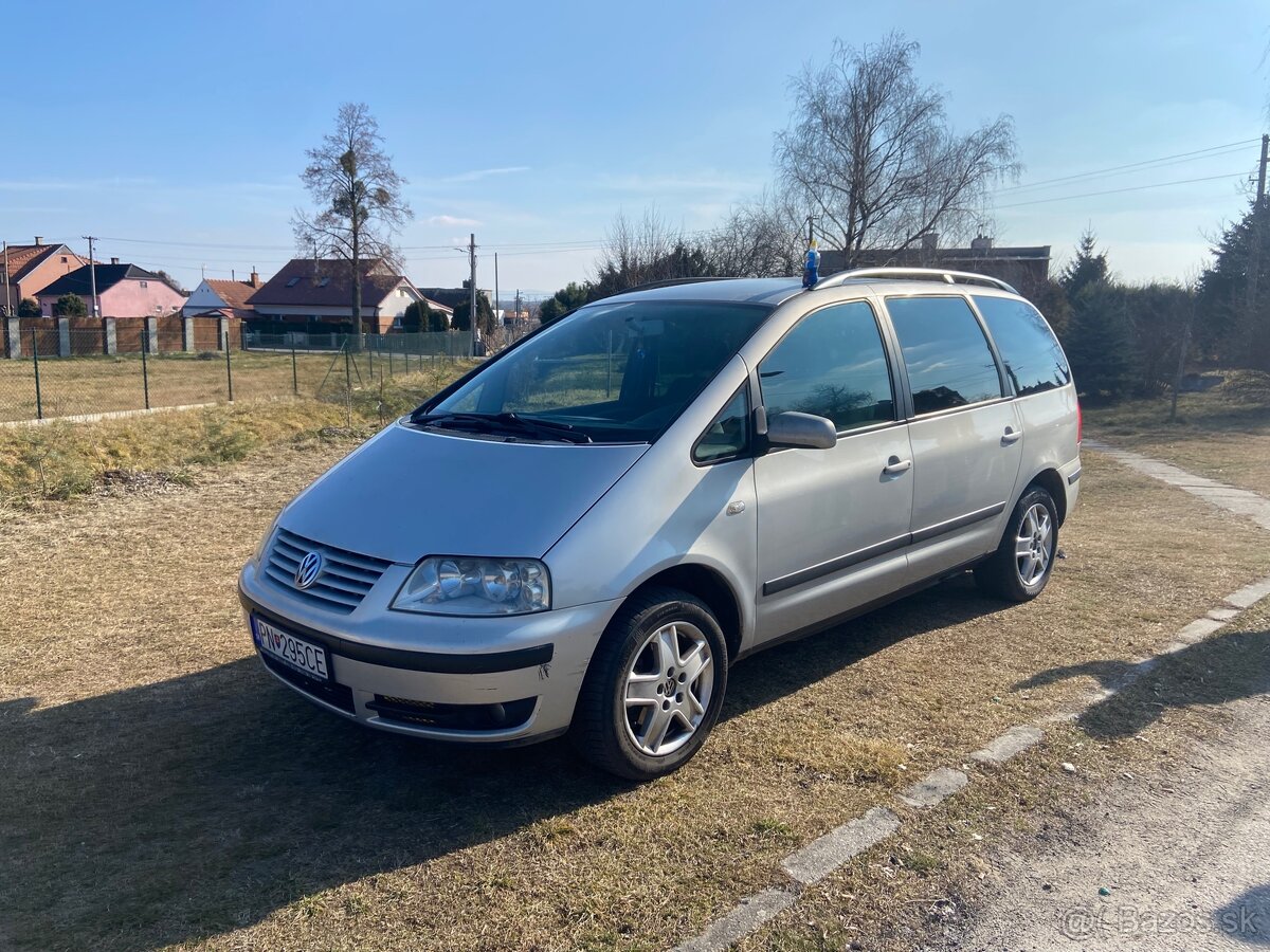 Vw sharan 7 miestne