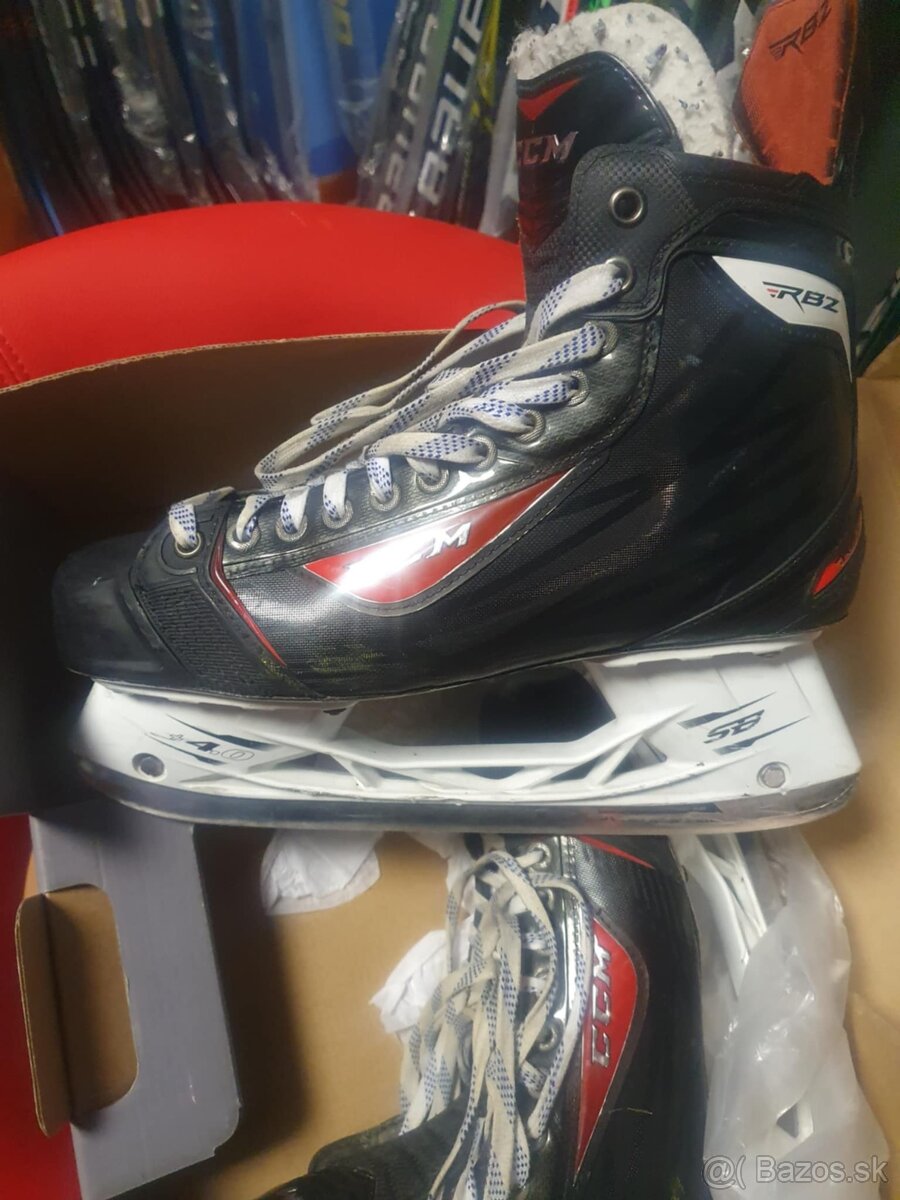 používané profi korcule CCM JETSPEED RBZ-11EE široké