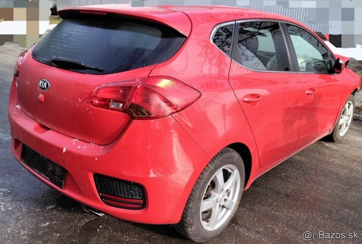 Kia Ceed 1.6 GDi 2016 predám PIATE DVERE, ZADNÝ NÁRAZNÍK , G