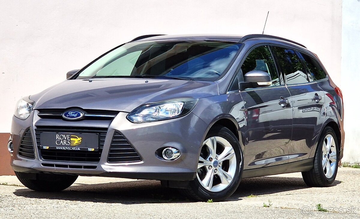 Ford Focus Kombi SW 1.0SCTi SR M6 125k Sport