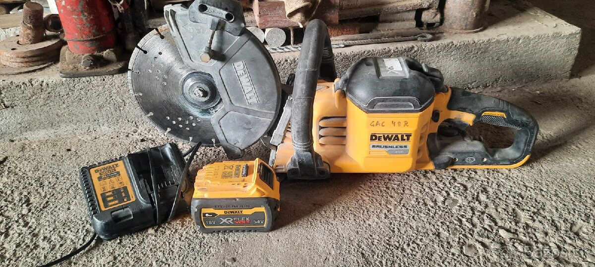 Dewalt