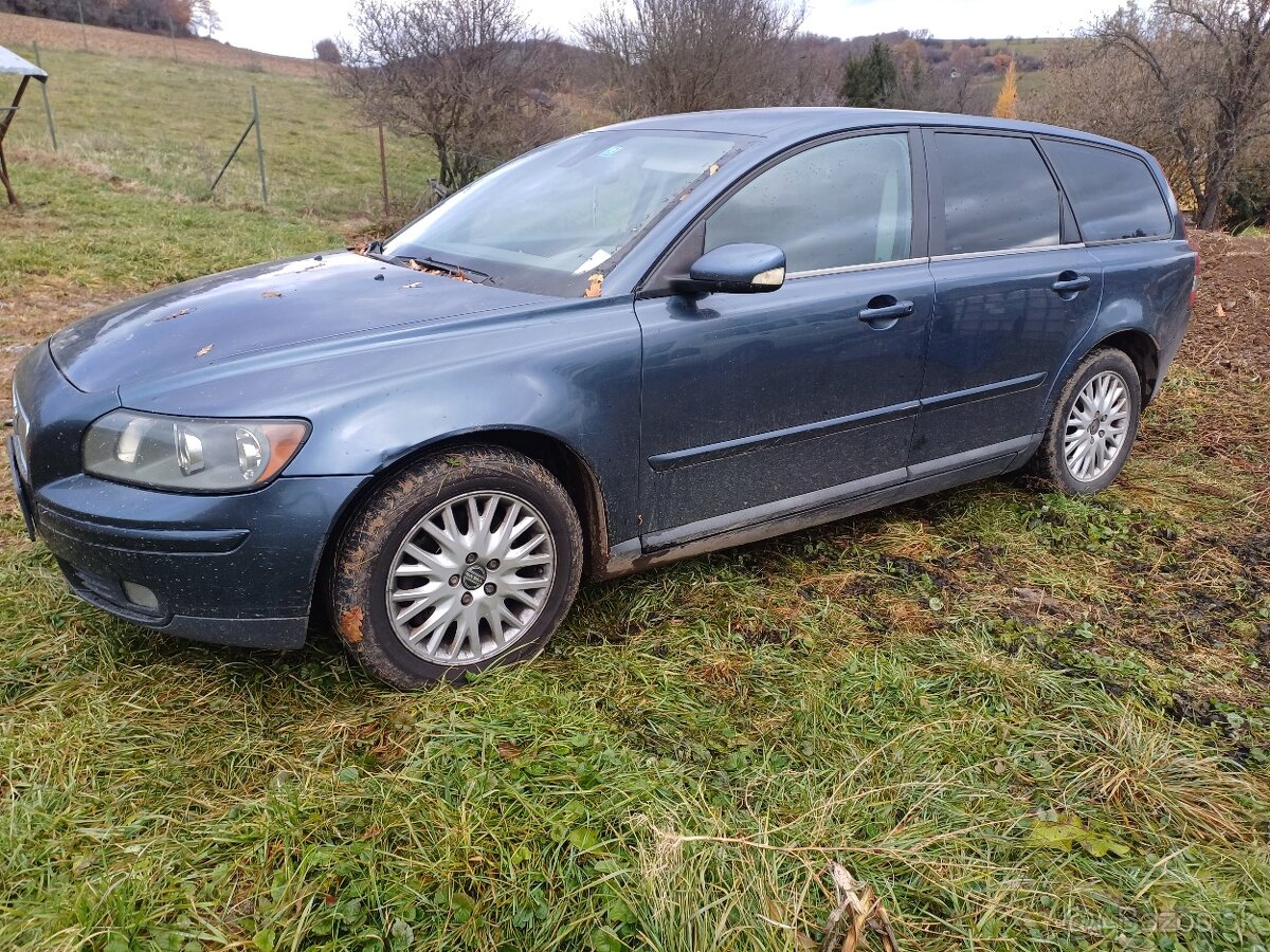 VOLVO V50 2.0D