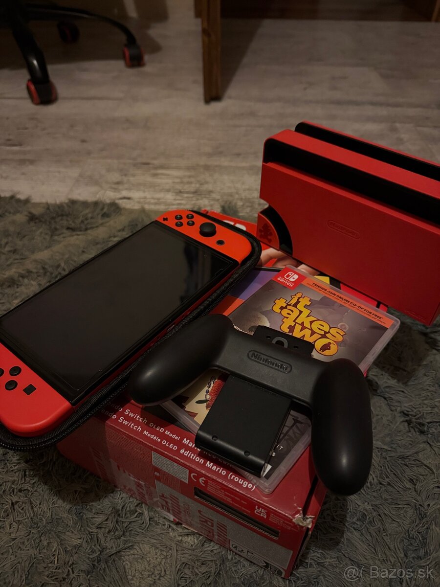 Nintendo Switch OLED Mario