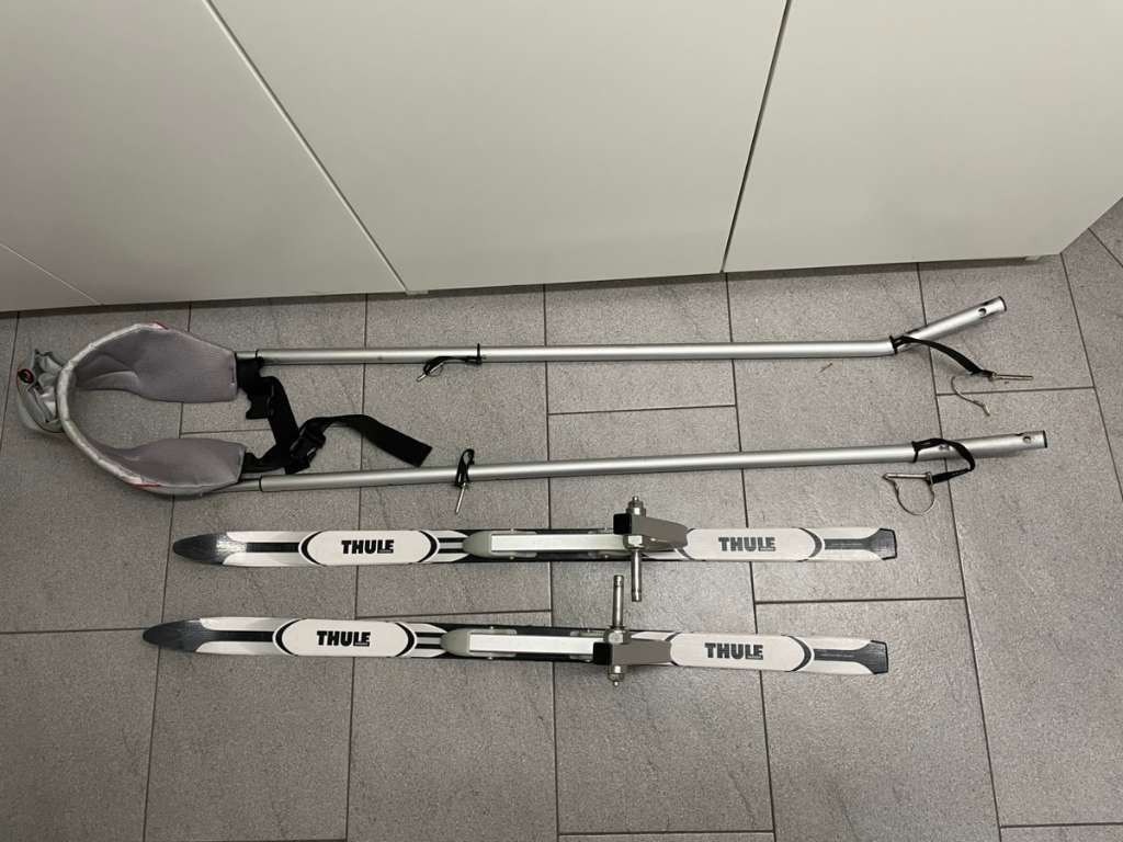 Ski set Thule na cyklovozik