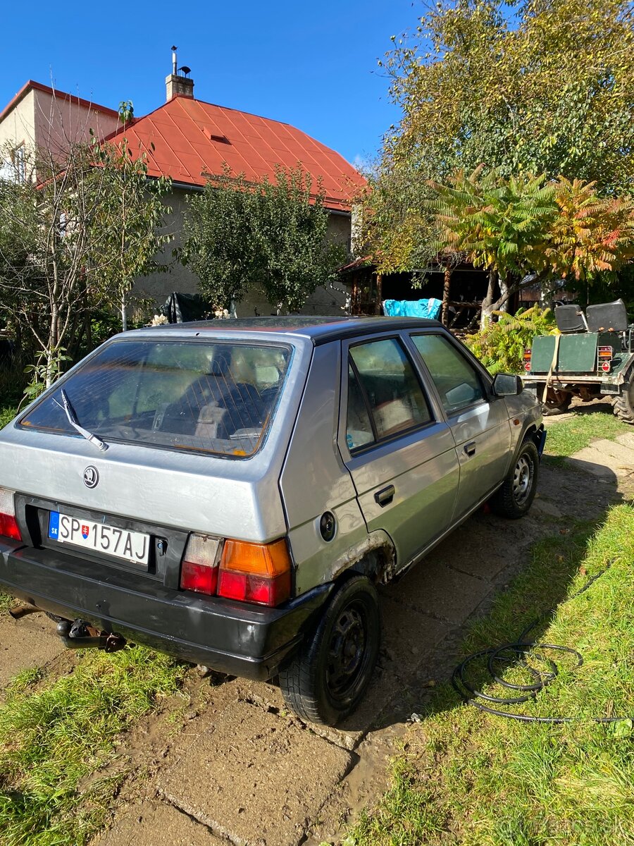 2ks Škoda Favorit