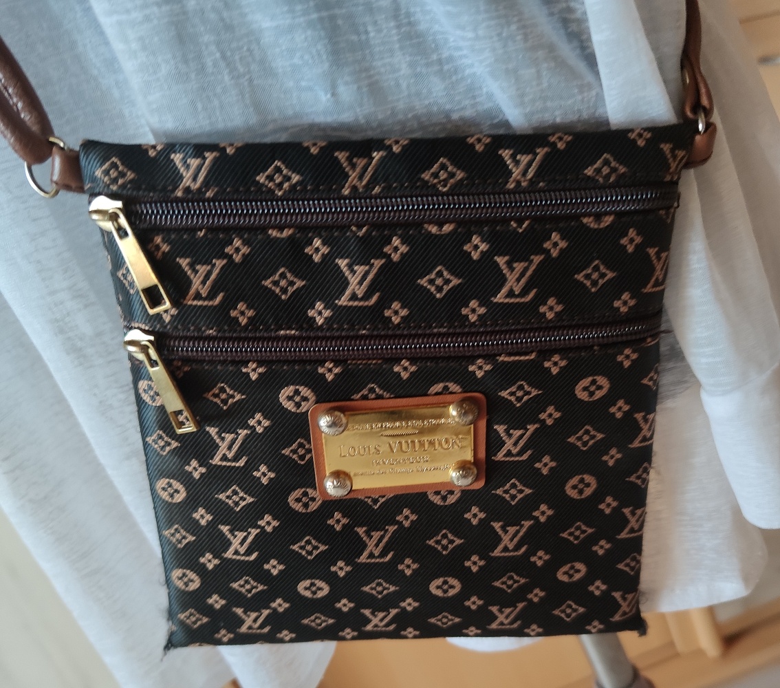 krásna crossbody