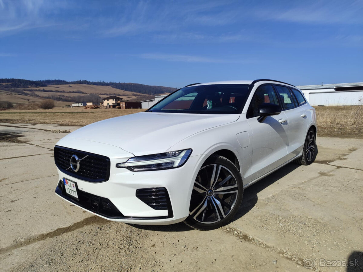 Volvo v60 R-Design 2.0 hybrid 4x4 PHEV