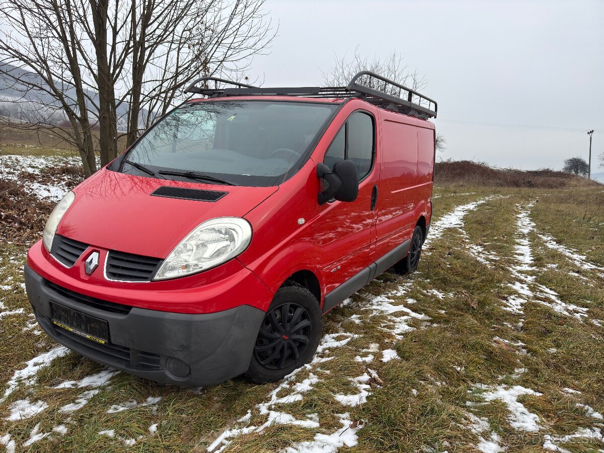 Renault Trafic 2.0 DCI  240 000km