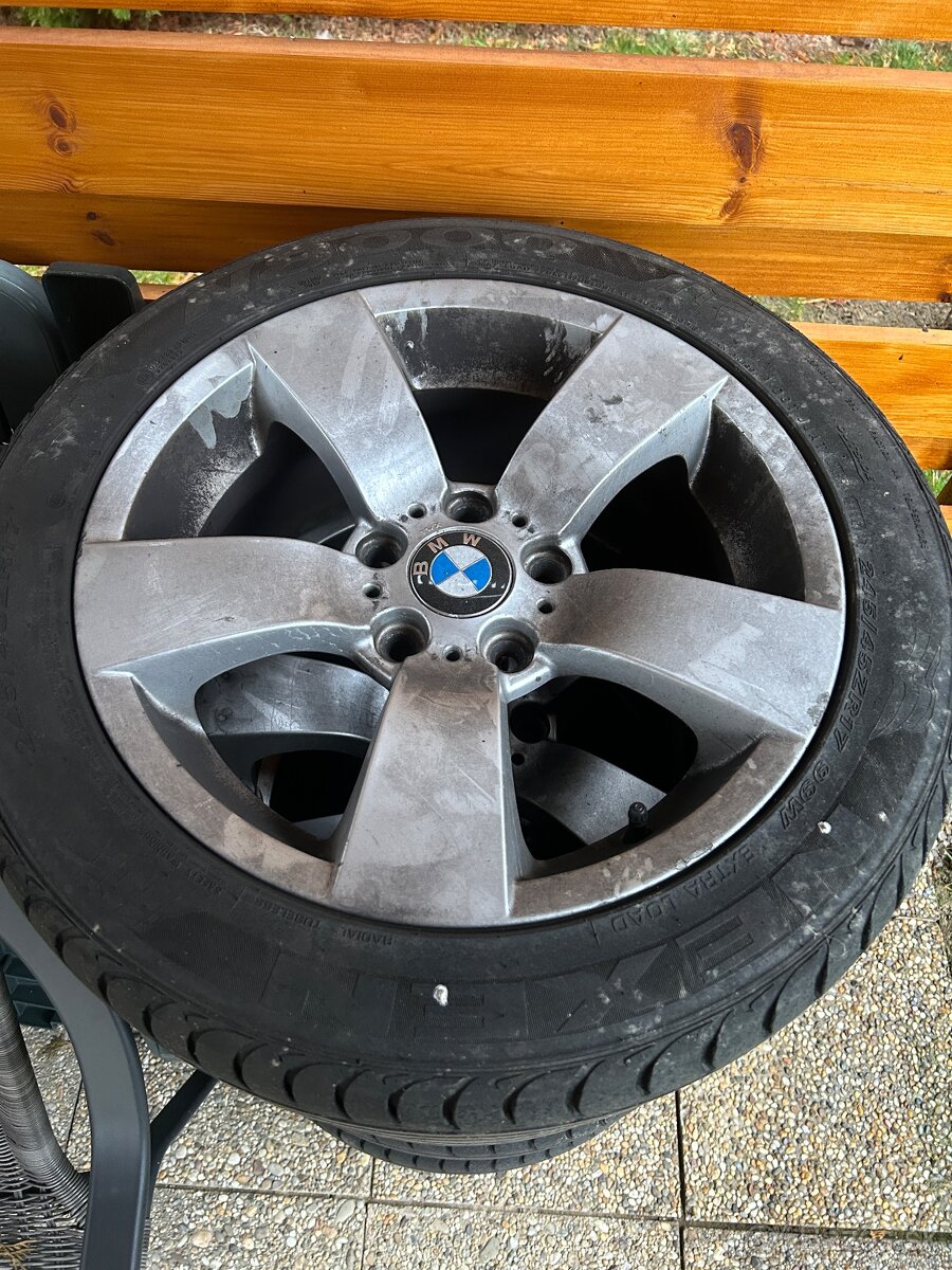 Predám letné elektróny 245/45R17 BMW e61 x-draw