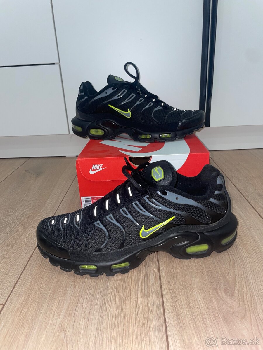 Predám nike tn black volt