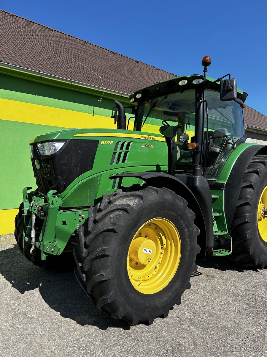 John Deere 6210 R