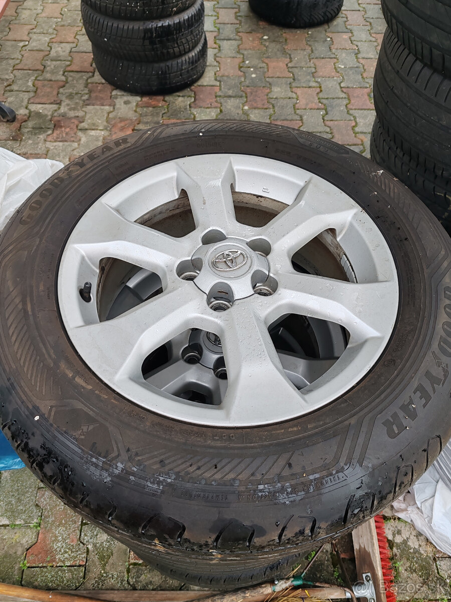 Toyota RAV4 letný set GoodYear 5x114,3 zánovný stav 