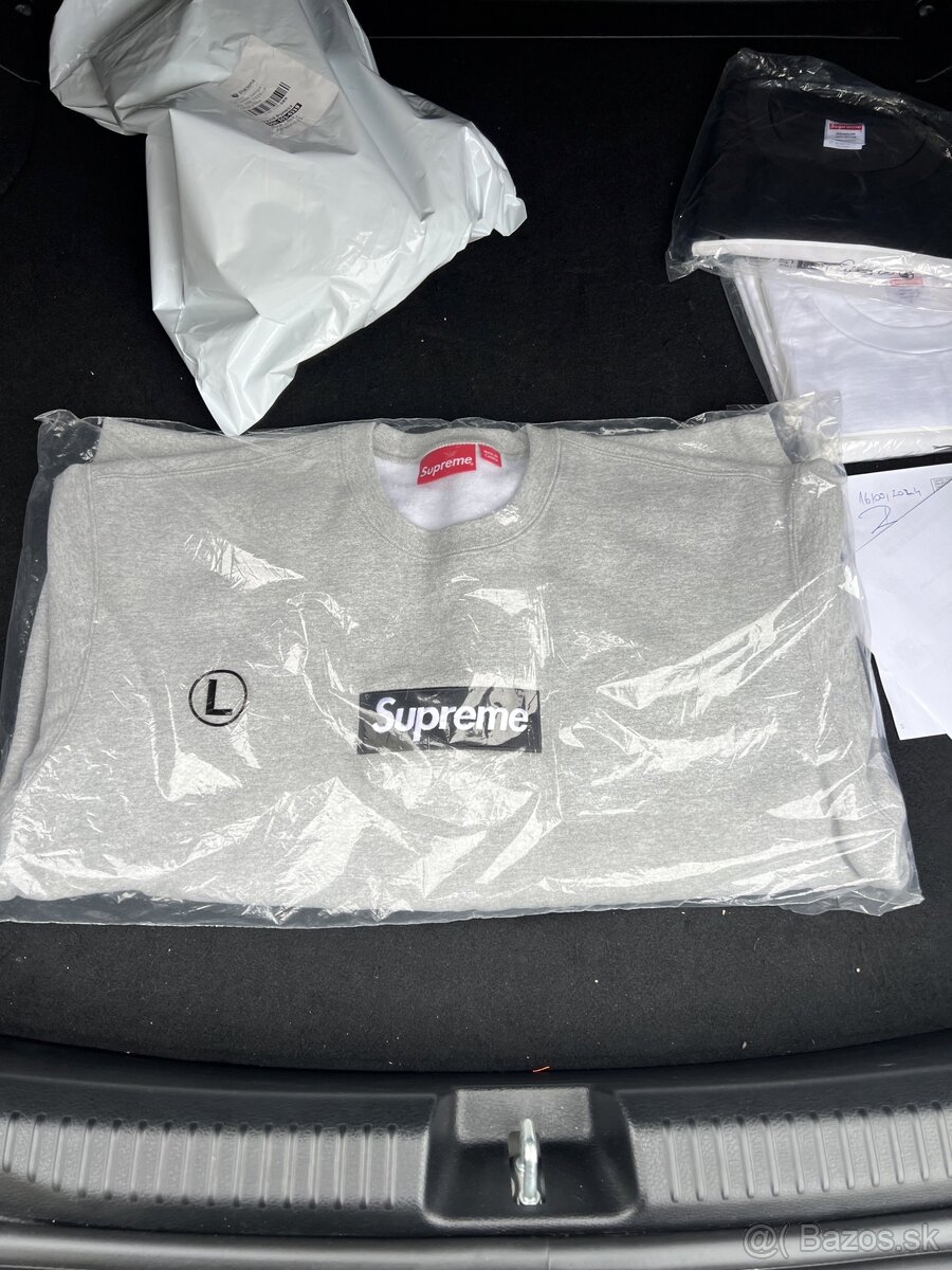 Supreme Box Logo CREWNECK FW22