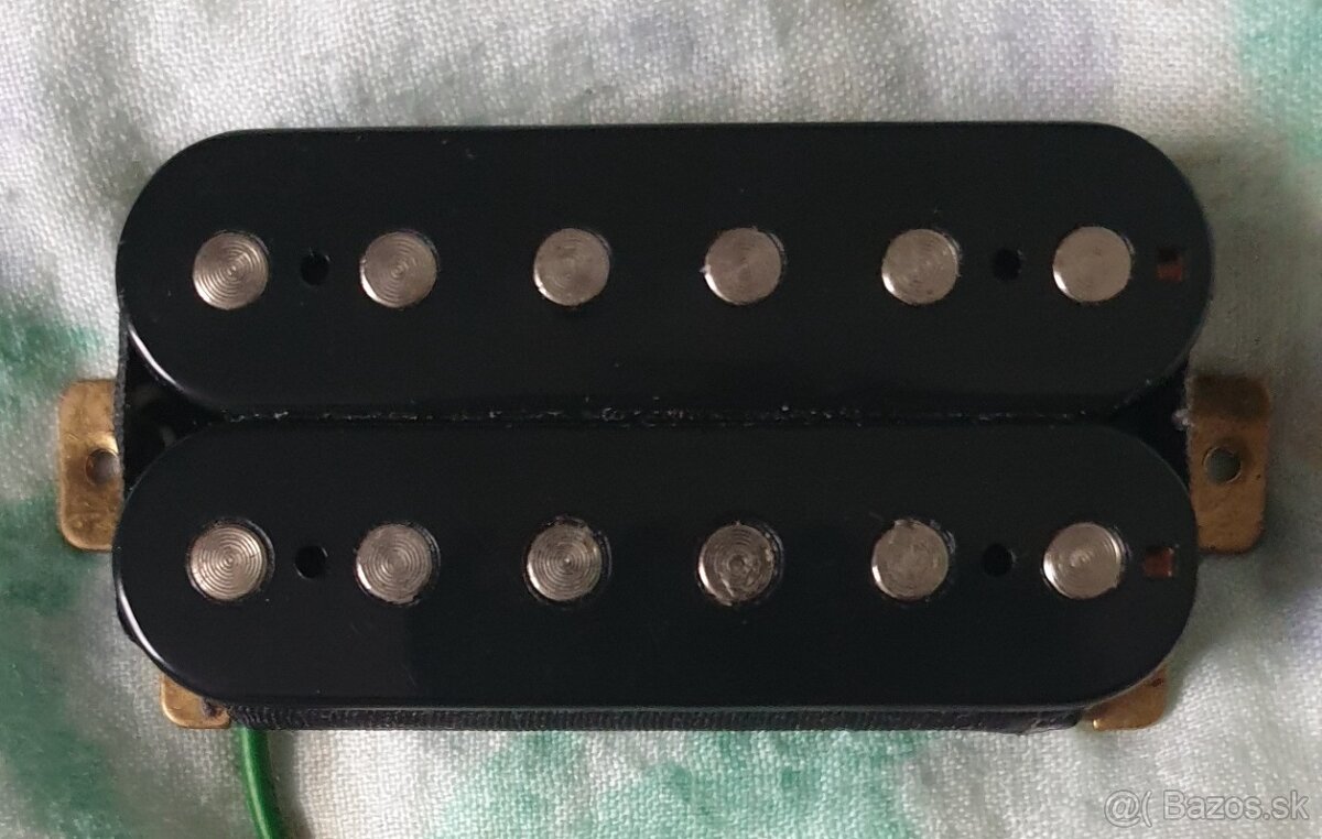 Prijemne hrajuci snimac/humbucker zo starej Squier gitary