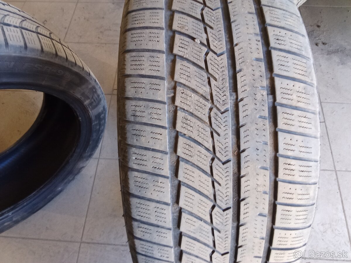 255/45r19