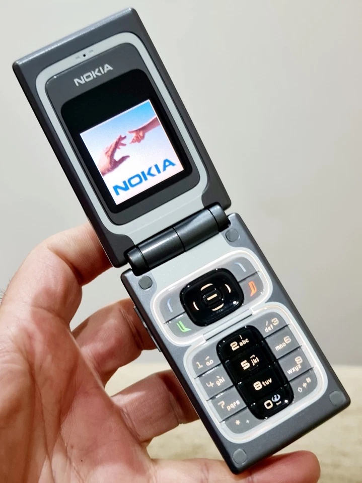 NOKIA 7200