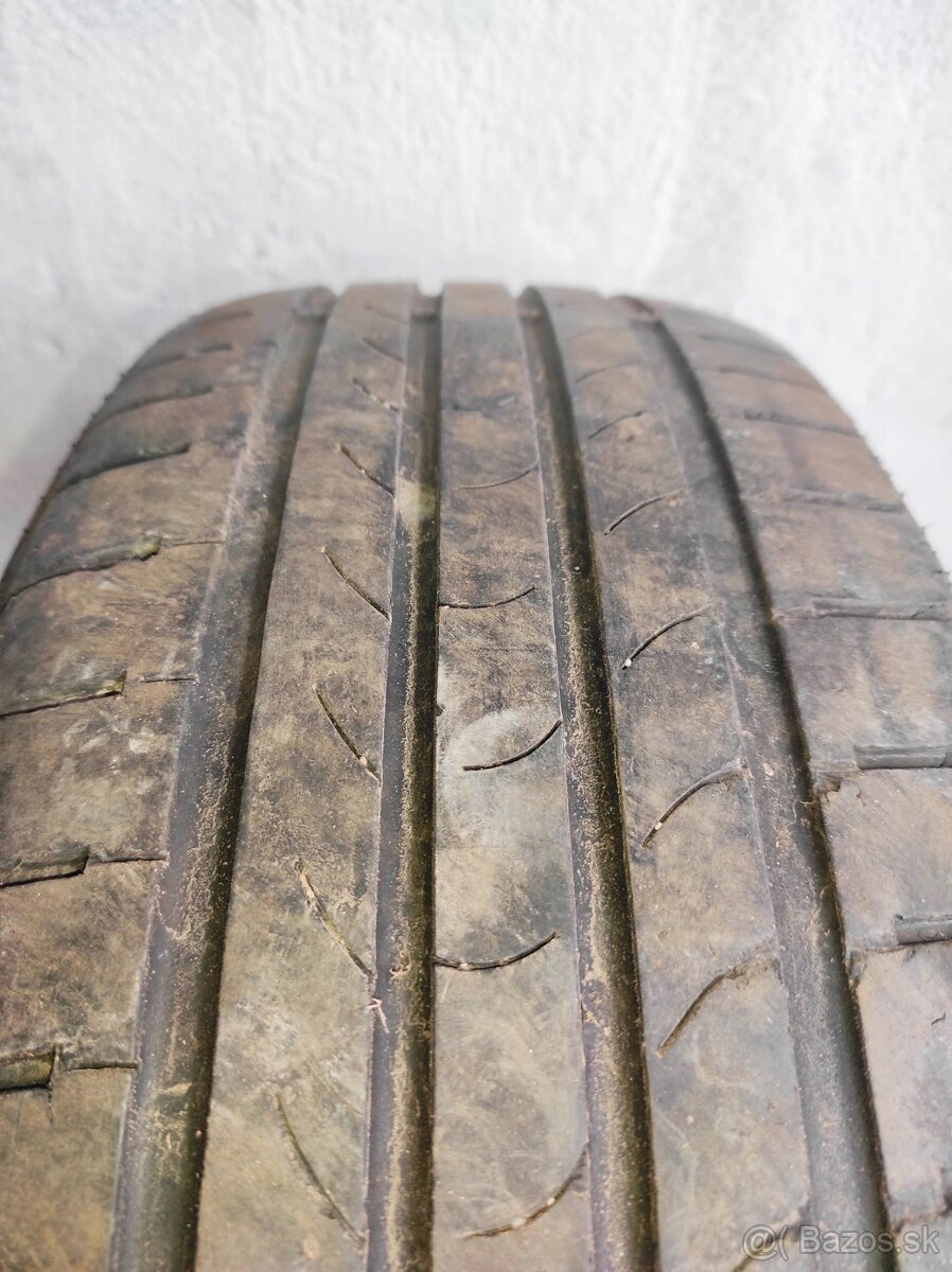 215/65 R15 Letné pneumatiky Nexen 2 kusy