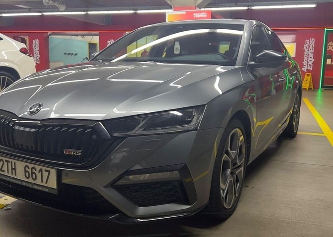 Škoda Octavia 2.0TSI 180KW,RS,CZ,ZÁRUKA,FULL benzín automat