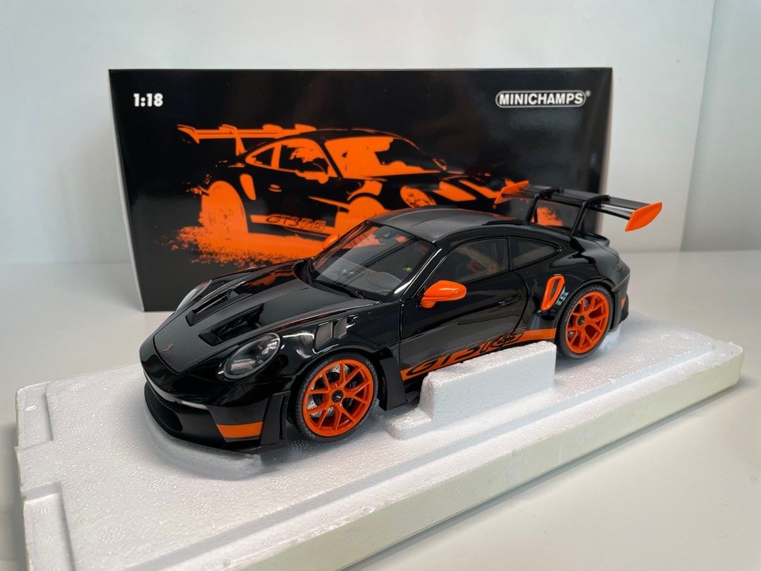 1:18 Porsche 911 (992) GT3RS