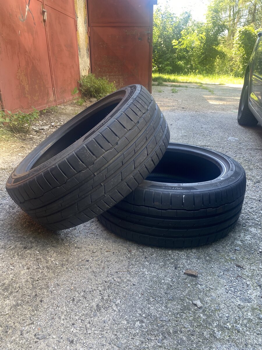 245/45 r19