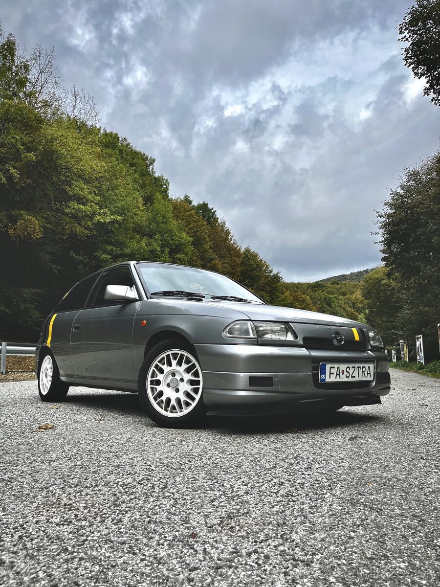 Opel Astra F GSi 16v replica