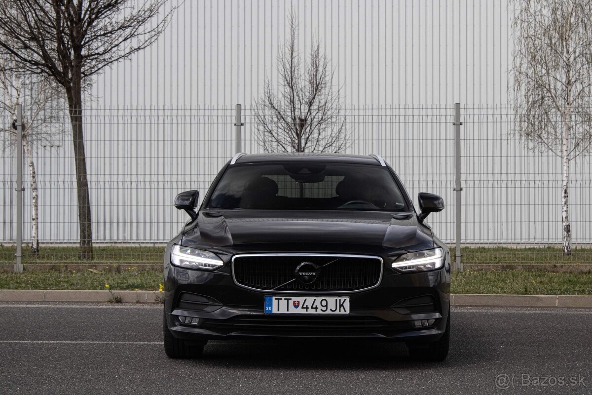 Volvo v90 D3 autopilotom