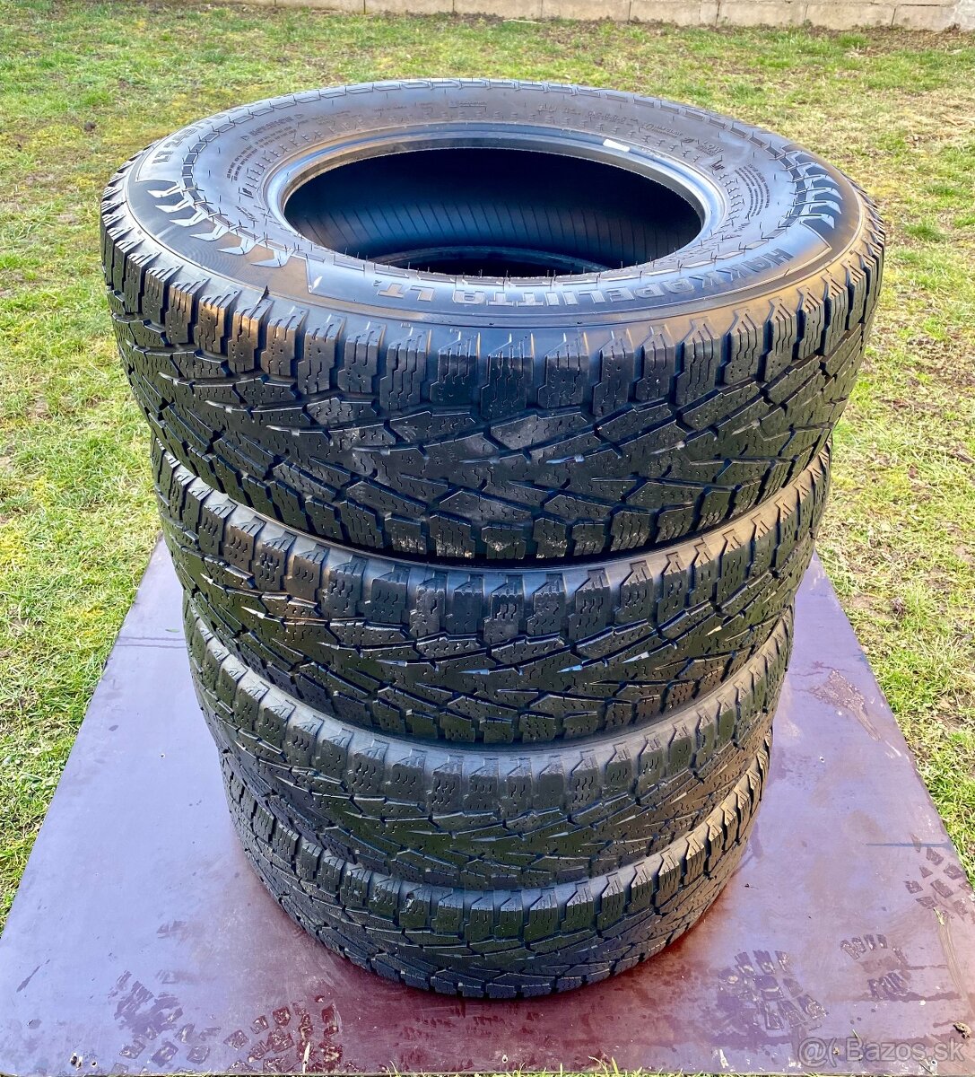 225/75 r17 zimné NOKIAN 121Q