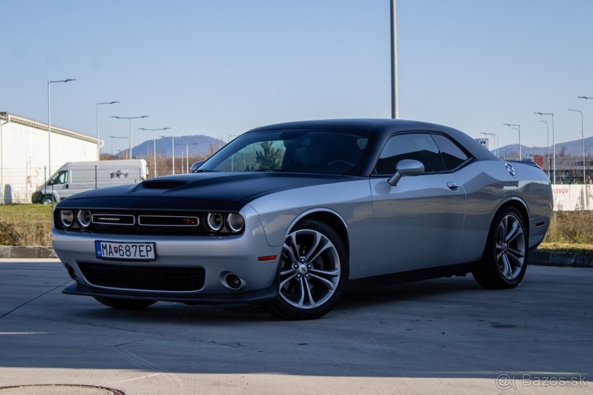 Dodge Challenger R/T 5.7 HEMI A/T